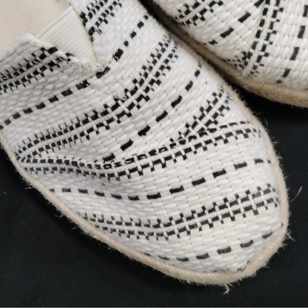 TOMS Alpargata Rope Espadrille Slip-On - Picture 2 of 6
